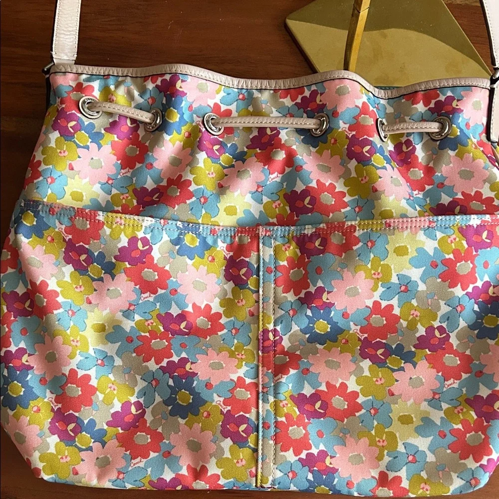 Coach 2014 Peyton Floral Drawstring Bucket Bag & Wallet in Discontinued Pattern - Picture 13 of 16